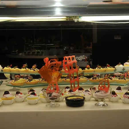 Amelia Rezort Kızılot